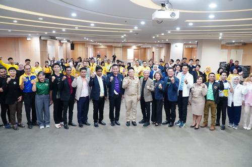 เข้าร่วมงานแถลงข่าวการจัดการแข่งขันกีฬาอีสปอร์ต 